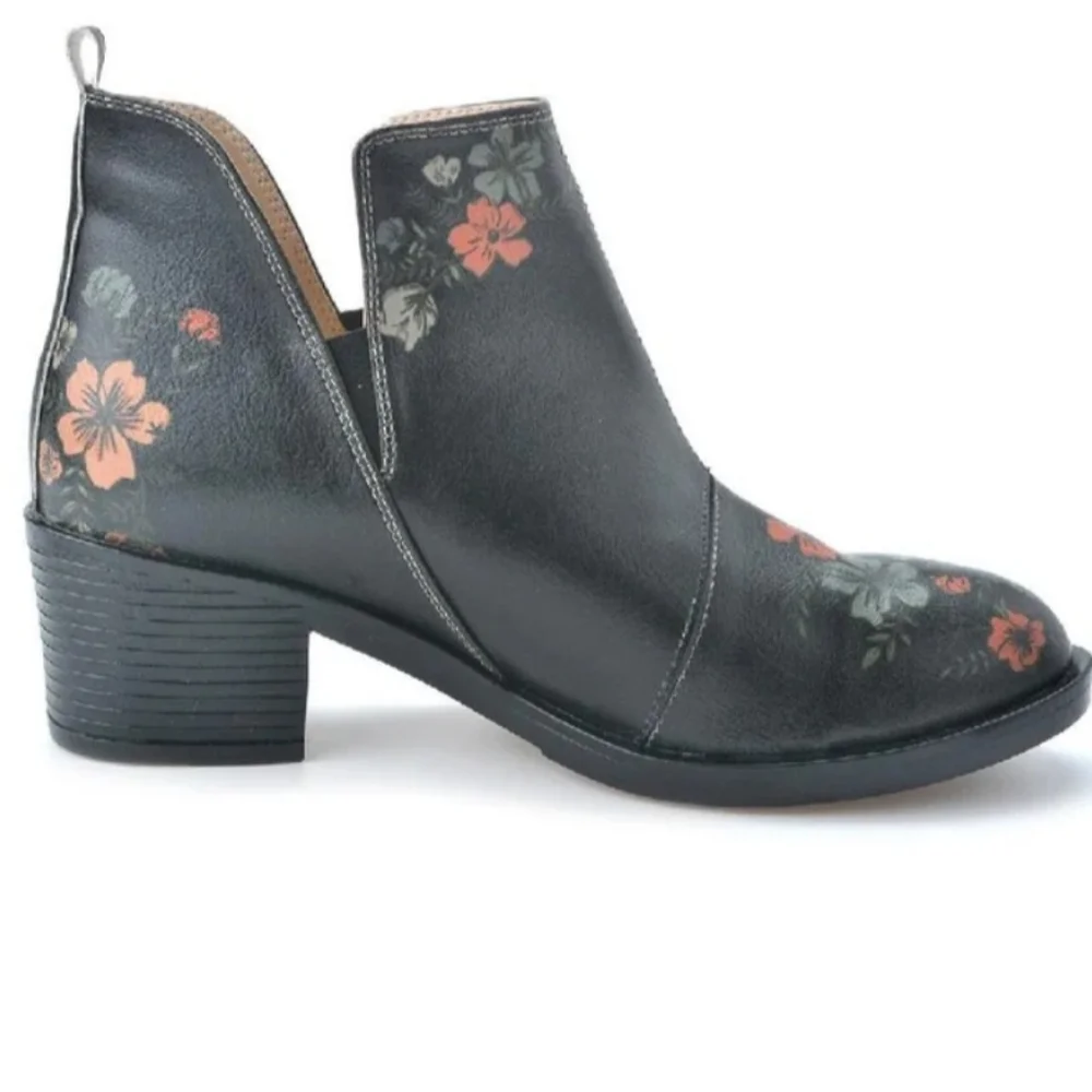 Goby Black Floral Boho Ankle Boots